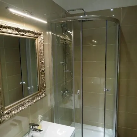 Apartment One Bedroom With Sea View Pula