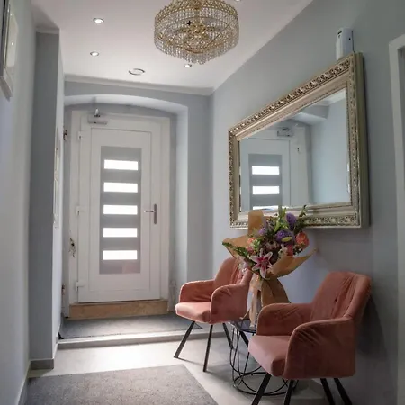 Apartment One Bedroom With Sea View Pula